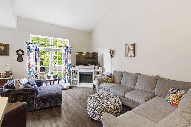 810 Mystic Pointe Drive, Lewis Center, OH 43035