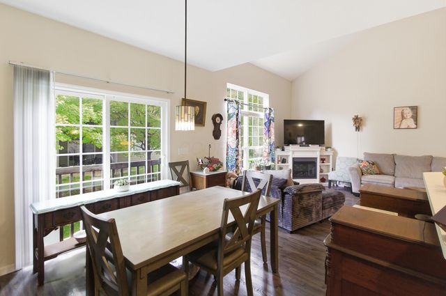 810 Mystic Pointe Drive, Lewis Center, OH 43035