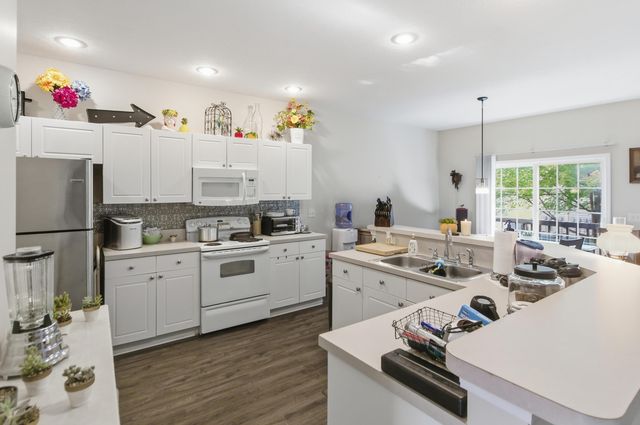 810 Mystic Pointe Drive, Lewis Center, OH 43035