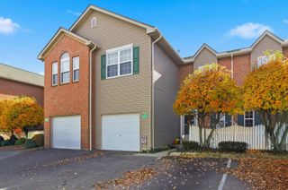 810 Mystic Pointe Drive, Lewis Center, OH 43035