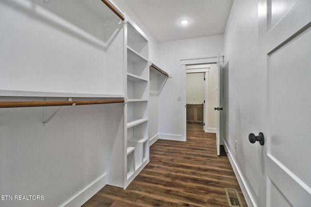 1119 Nichol Creek Drive, Jamestown, TN 38556