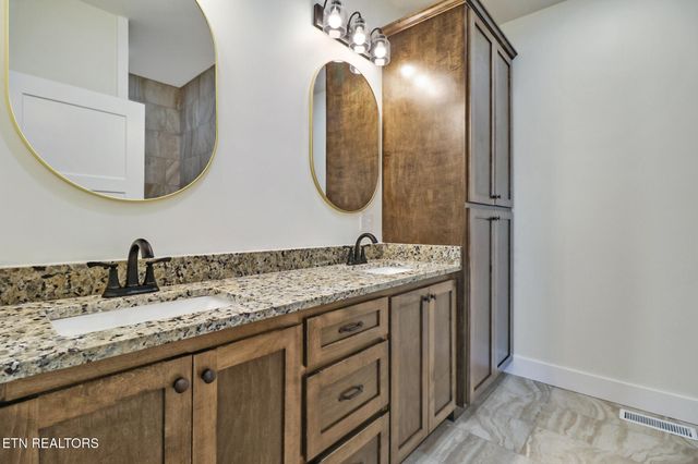 1119 Nichol Creek Drive, Jamestown, TN 38556