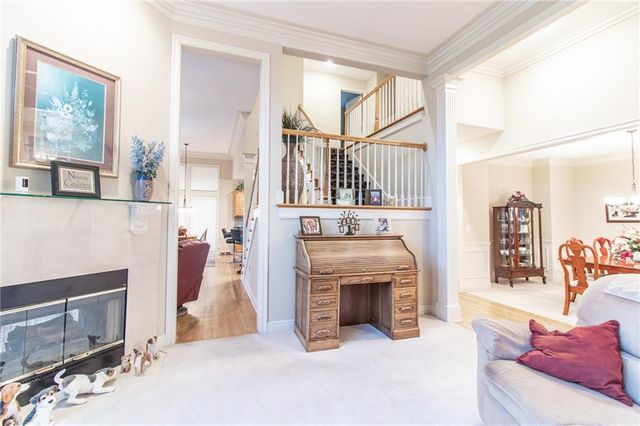 19605 W 99th Street, Lenexa, KS 66220