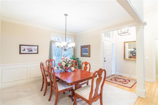 19605 W 99th Street, Lenexa, KS 66220