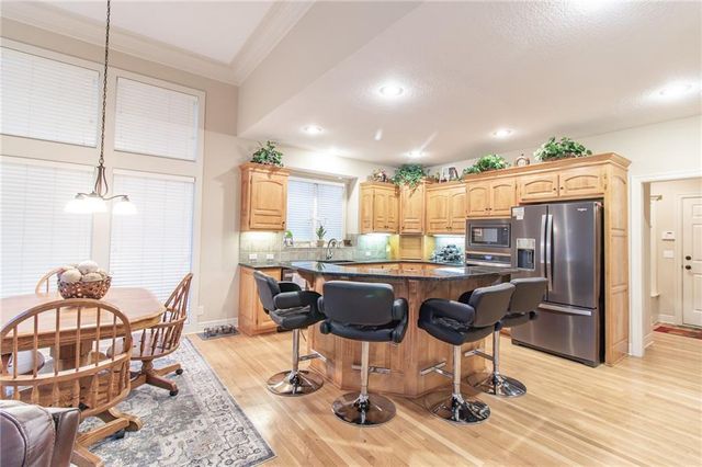 19605 W 99th Street, Lenexa, KS 66220