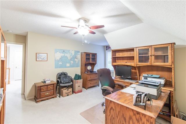 19605 W 99th Street, Lenexa, KS 66220