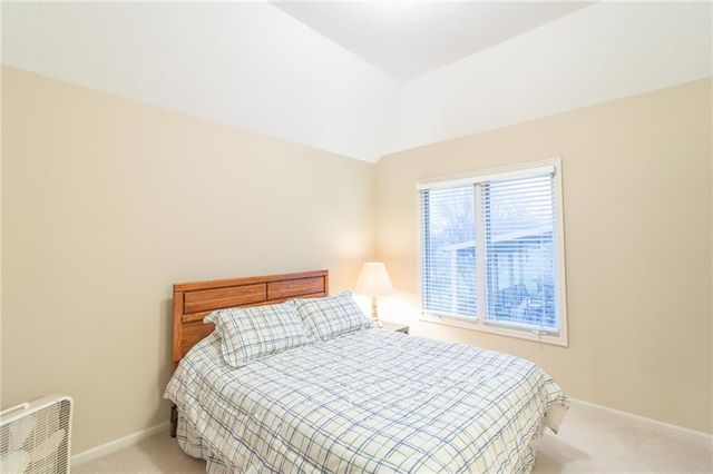 19605 W 99th Street, Lenexa, KS 66220