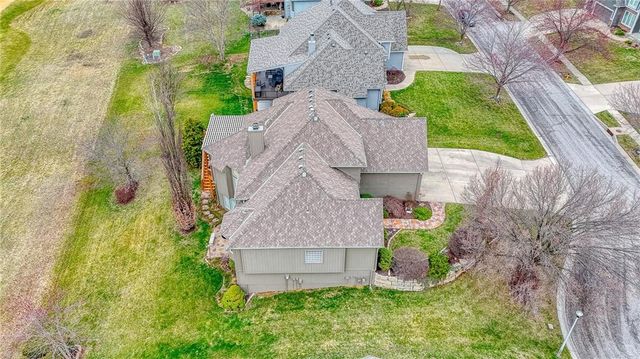 19605 W 99th Street, Lenexa, KS 66220
