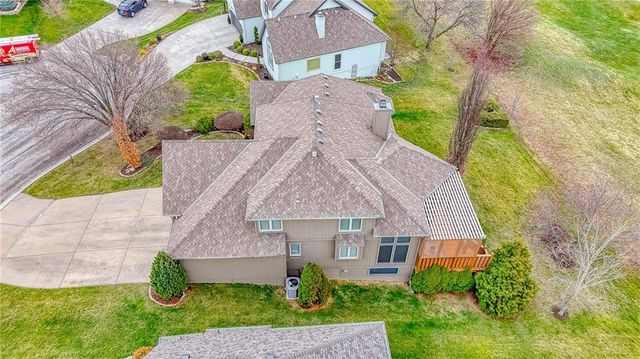 19605 W 99th Street, Lenexa, KS 66220