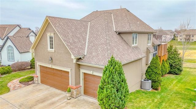 19605 W 99th Street, Lenexa, KS 66220