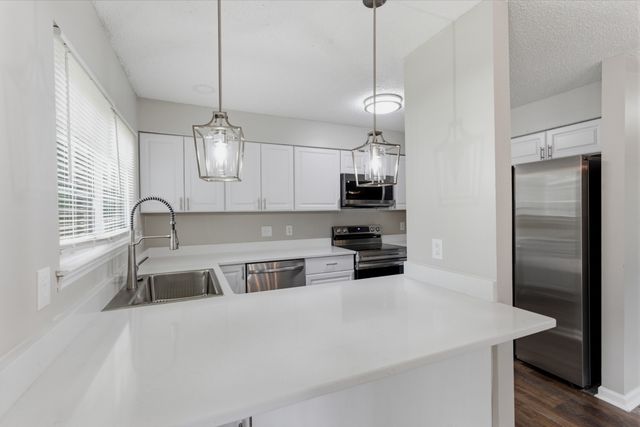356 Cedarcliff Rd, Antioch, TN 37013