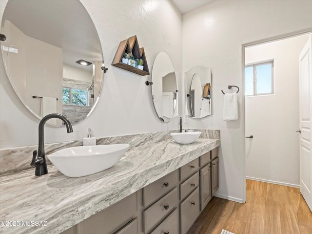 9731 E Kleindale Road, Tucson, AZ 85749