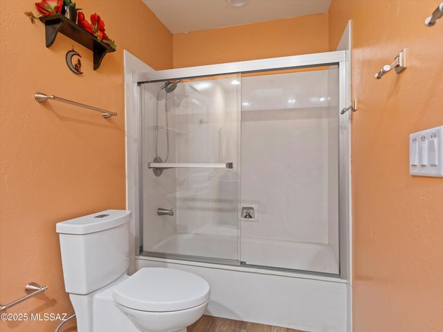 9731 E Kleindale Road, Tucson, AZ 85749