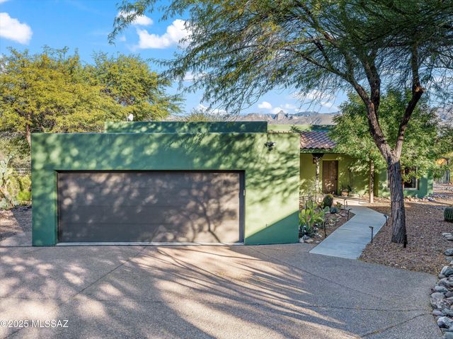 9731 E Kleindale Road, Tucson, AZ 85749