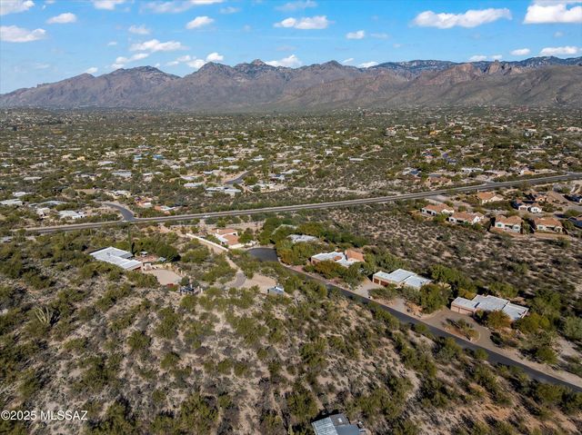 9731 E Kleindale Road, Tucson, AZ 85749