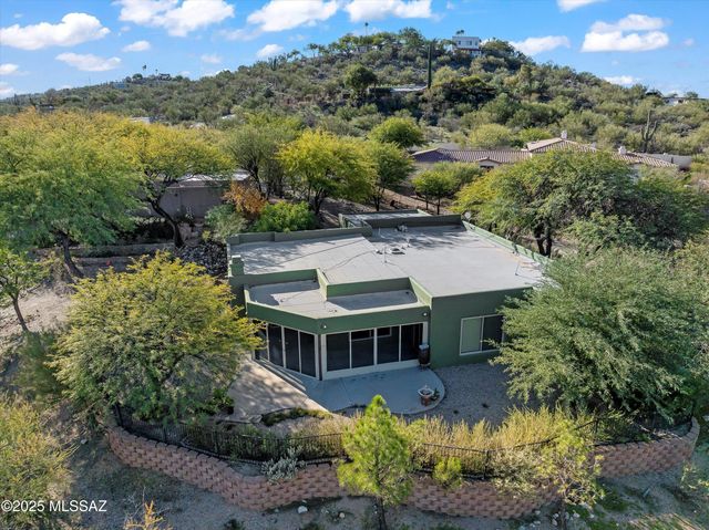 9731 E Kleindale Road, Tucson, AZ 85749