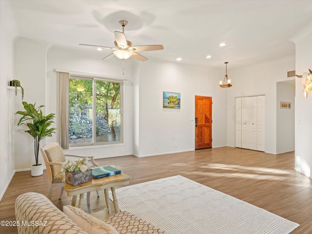 9731 E Kleindale Road, Tucson, AZ 85749