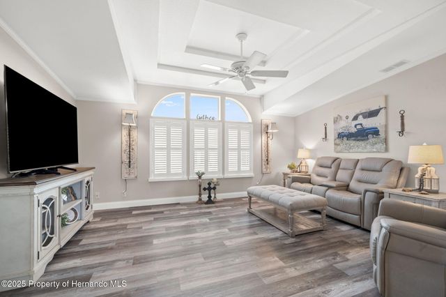 15922 Brookridge Boulevard, Brooksville, FL 34613