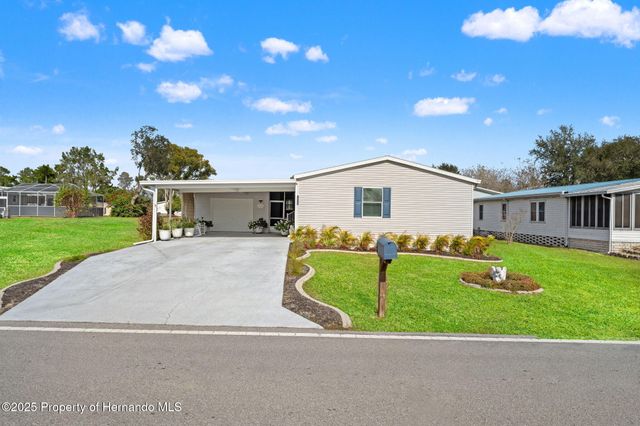 15922 Brookridge Boulevard, Brooksville, FL 34613