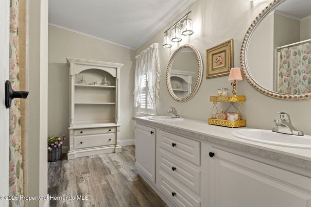 15922 Brookridge Boulevard, Brooksville, FL 34613