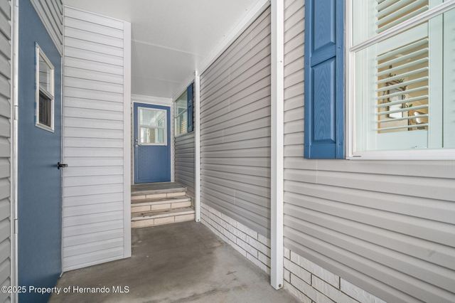 15922 Brookridge Boulevard, Brooksville, FL 34613