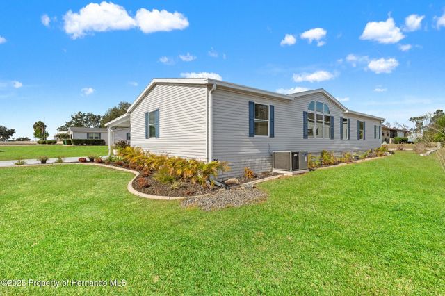 15922 Brookridge Boulevard, Brooksville, FL 34613