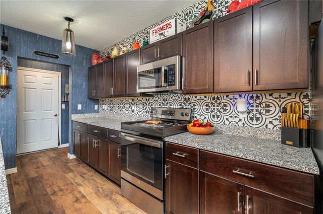 1491 AXEL CIRCLE, Winter Haven, FL 33880