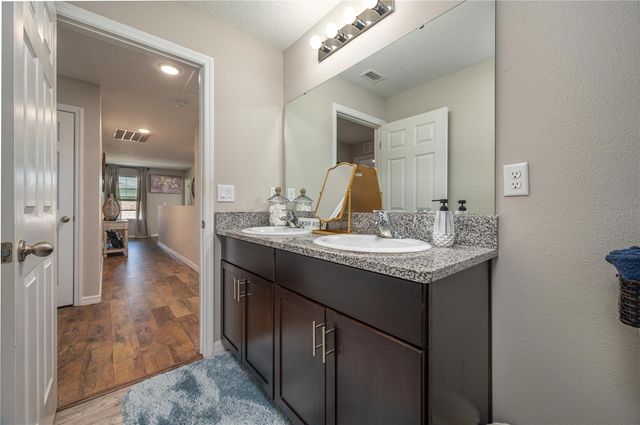 1491 AXEL CIRCLE, Winter Haven, FL 33880