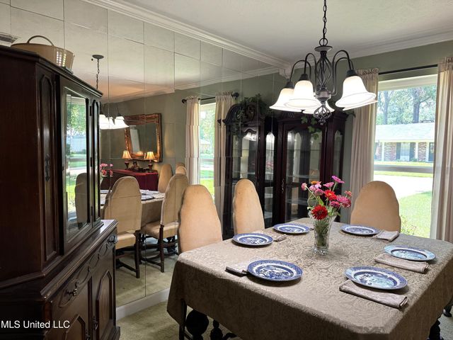 4 Sun Court, Natchez, MS 39120