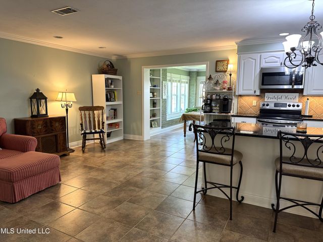 4 Sun Court, Natchez, MS 39120