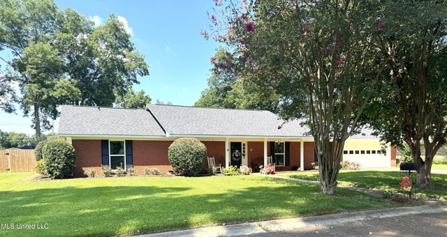 4 Sun Court, Natchez, MS 39120
