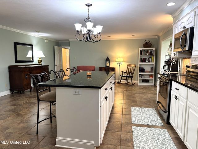 4 Sun Court, Natchez, MS 39120