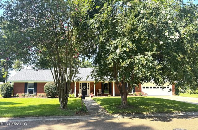 4 Sun Court, Natchez, MS 39120
