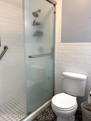 4 Sun Court, Natchez, MS 39120