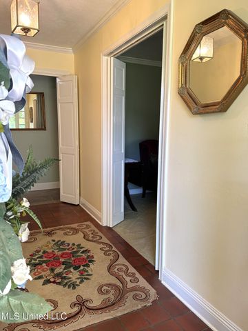 4 Sun Court, Natchez, MS 39120