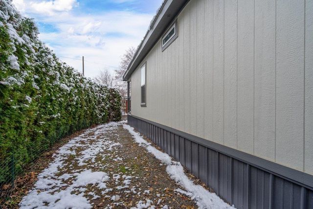 6300 E 2nd Ave, Spokane Valley, WA 99212