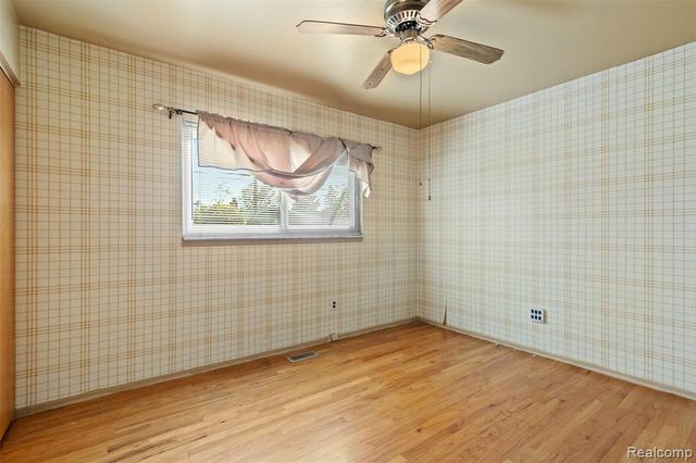 2846 Teasdale Drive, Troy, MI 48083