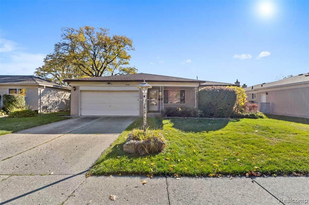 2846 Teasdale Drive, Troy, MI 48083
