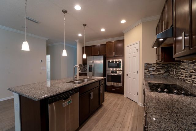543 Aventurine Ave, St Augustine, FL 32086