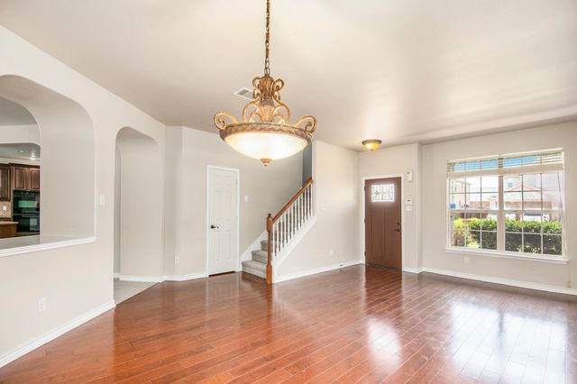 605 Port Royale Way, Euless, TX 76039