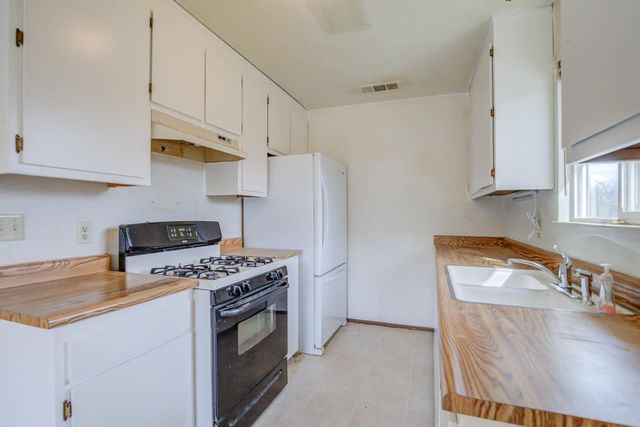 1365 Andrew Avenue, Anderson, CA 96007