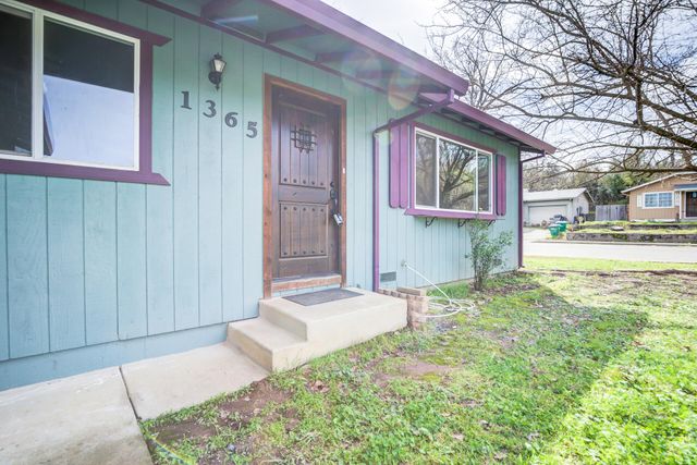 1365 Andrew Avenue, Anderson, CA 96007