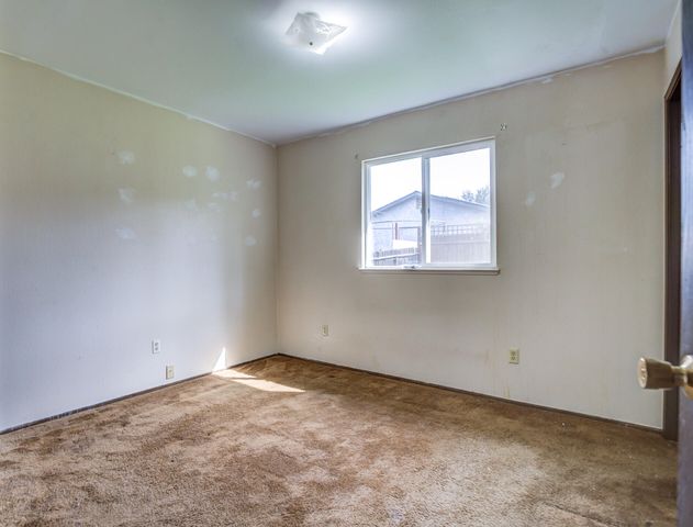 1365 Andrew Avenue, Anderson, CA 96007