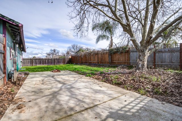 1365 Andrew Avenue, Anderson, CA 96007