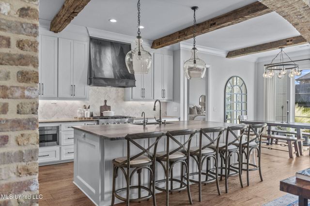 156 Latter Rayne Drive, Flowood, MS 39232