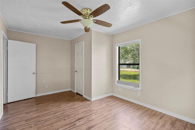 2813 Avenue H, San Leon, TX 77539