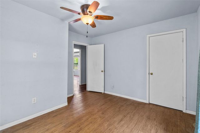 2813 Avenue H, San Leon, TX 77539