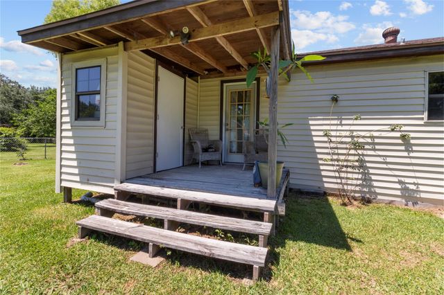 2813 Avenue H, San Leon, TX 77539
