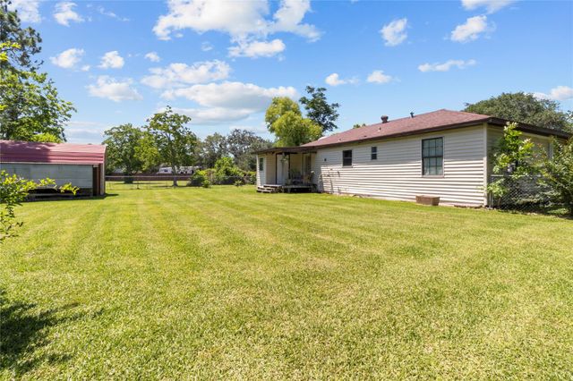 2813 Avenue H, San Leon, TX 77539