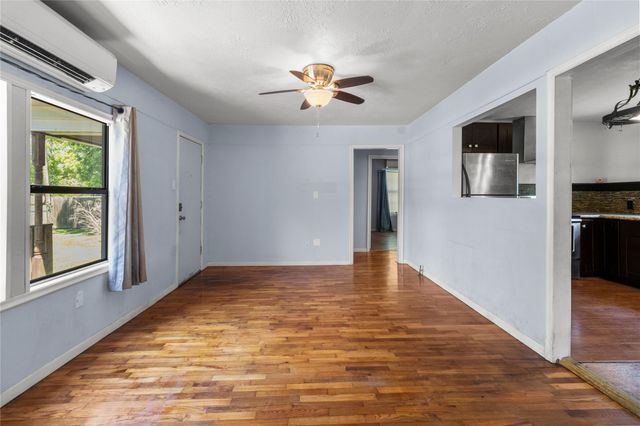2813 Avenue H, San Leon, TX 77539